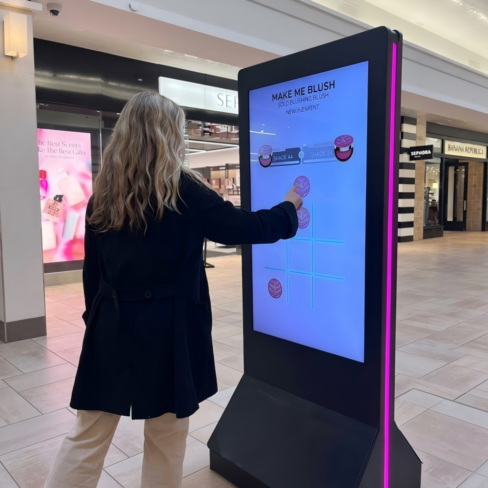 Why Do Commercial Displays Use Industrial-Grade LCD Panels?